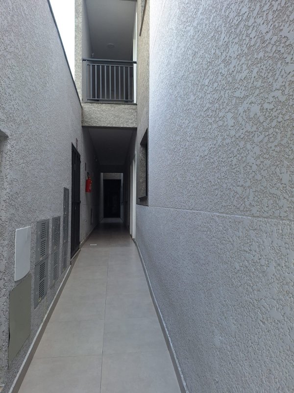 Apartamento com 1 ou 2 dormitórios à venda, 36 m² - Itaquera - São Paulo/SP Rua Paulo Lopes de Leão São Paulo - Corredor interno