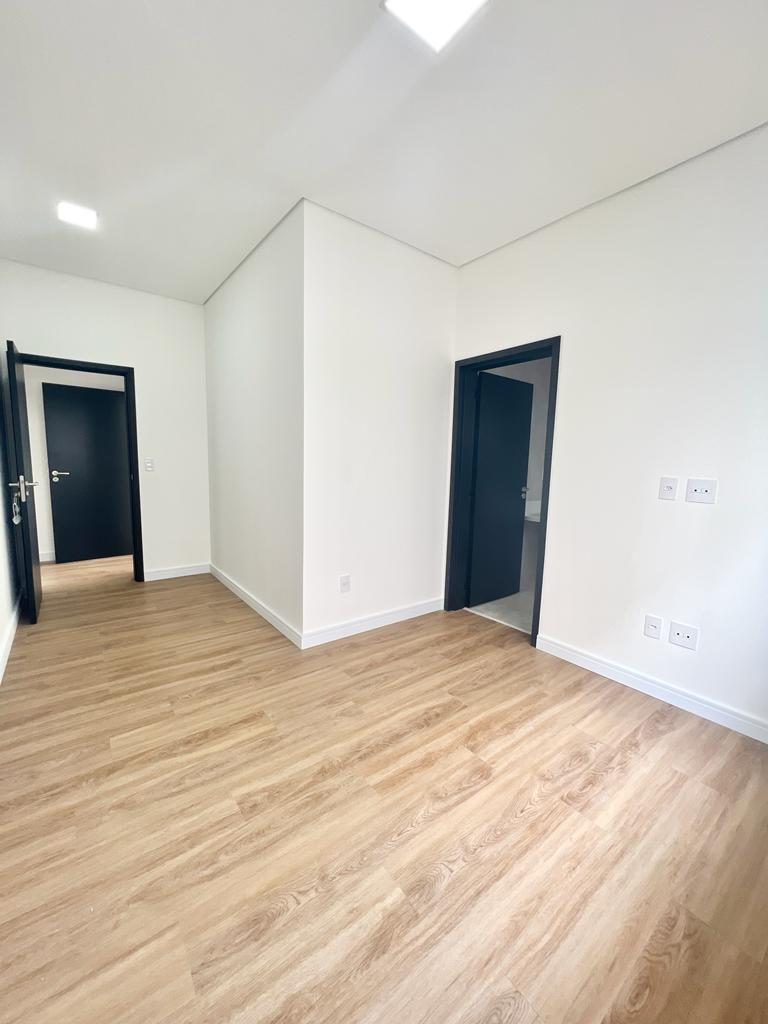 Casa com 3 dormit&oacute;rios &agrave; venda 240 m&sup2; - Alphaville Nova Esplanada III - Votorantim - SP Alameda Nova Zelândia Votorantim - 