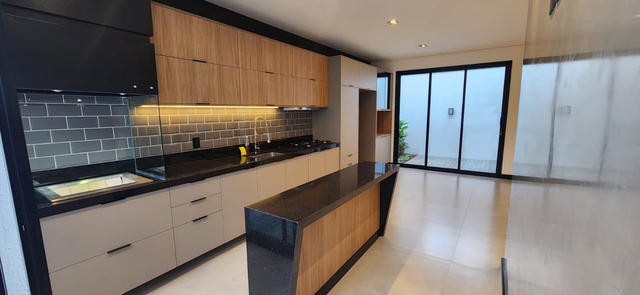 Casa com 3 dormit&oacute;rios &agrave; venda, 180 m&sup2; - Condom&iacute;nio Parque Esplanada - Votorantim - SP Rua João Batista Correa de Oliveira Votorantim - 