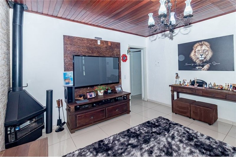 Casa de 3 dormitórios á 250m da Av Delmar Rocha Barbosa Francisca Lechner Porto Alegre - 