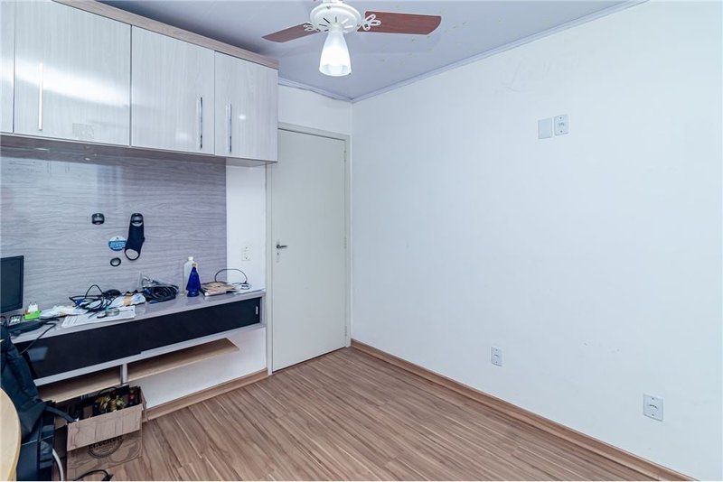 Casa de 3 dormitórios á 250m da Av Delmar Rocha Barbosa Francisca Lechner Porto Alegre - 