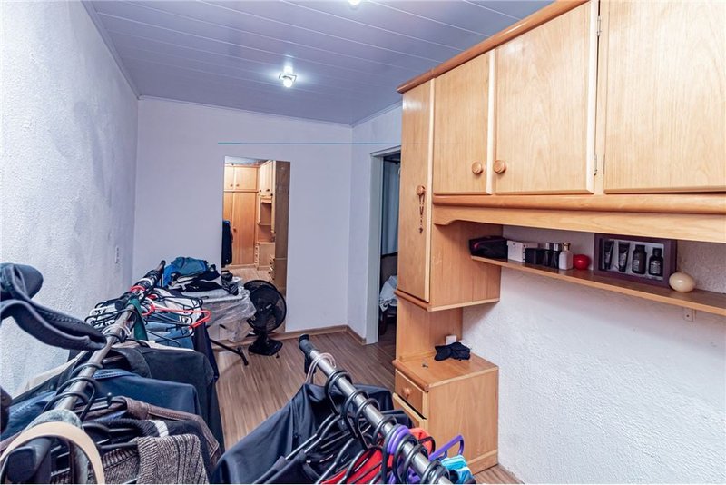 Casa de 3 dormitórios á 250m da Av Delmar Rocha Barbosa Francisca Lechner Porto Alegre - 