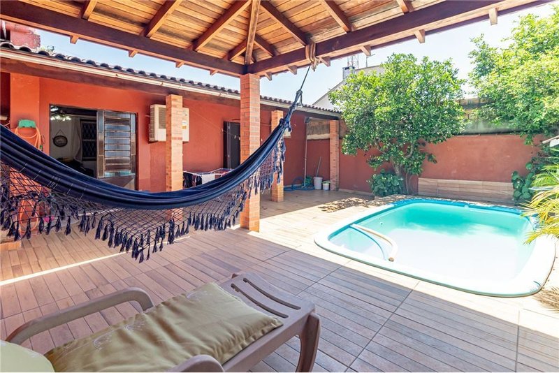 Casa de 3 dormitórios á 250m da Av Delmar Rocha Barbosa Francisca Lechner Porto Alegre - 