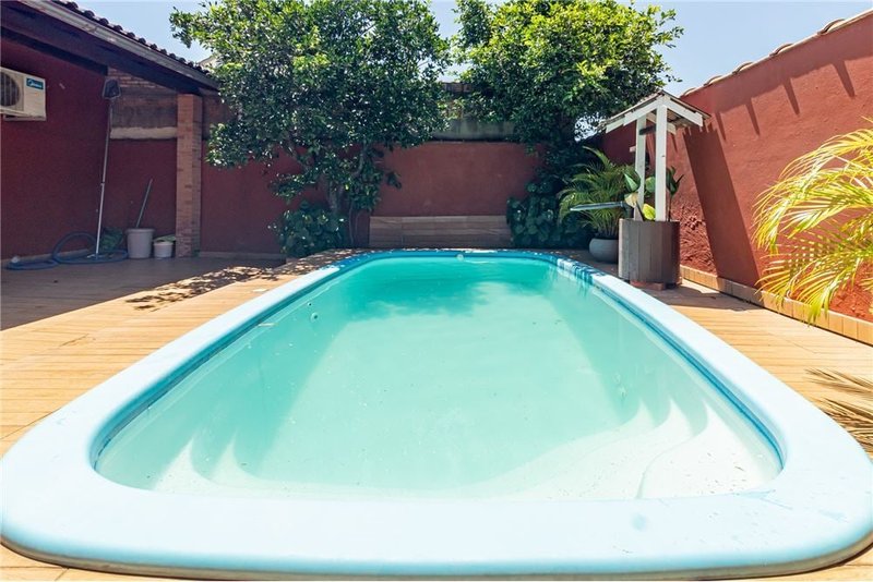 Casa de 3 dormitórios á 250m da Av Delmar Rocha Barbosa Francisca Lechner Porto Alegre - 