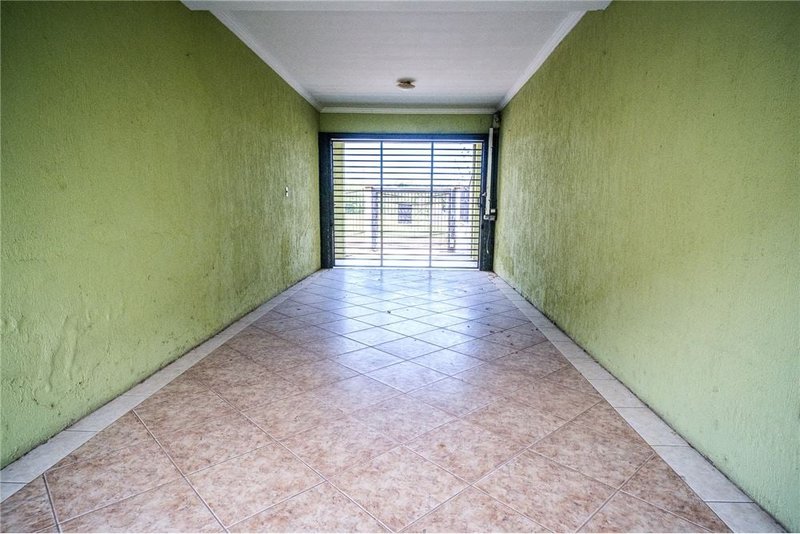 Sobrado no Parque Santa Fé á 3 min da Av Baltazar De Oliveira Garcia Santo Expedito Porto Alegre - 
