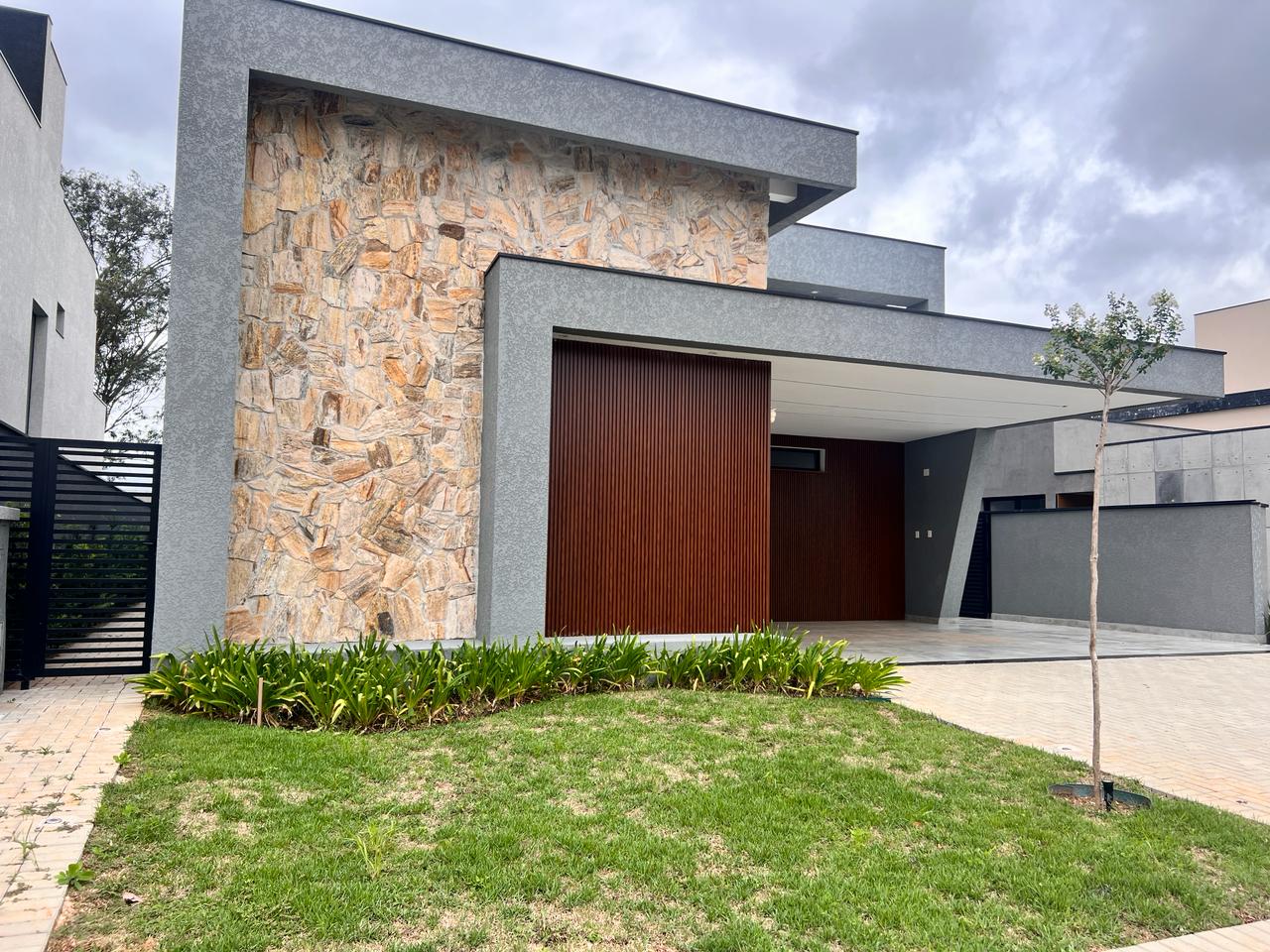 Casa com 3 dormit&oacute;rios &agrave; venda, 243m&sup2; - Alphaville Nova Esplanada - Votorantim - SP Alameda Nova Zelândia Votorantim - 