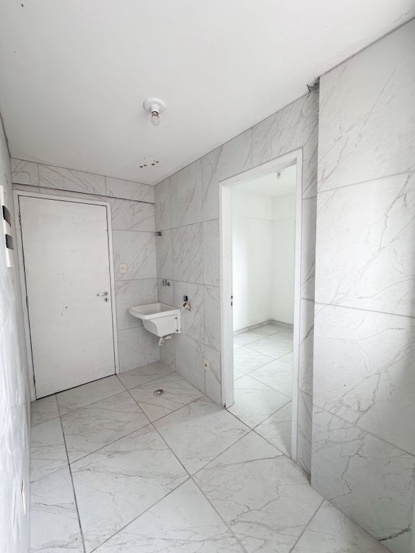 Apartamento para alugar com 3 quartos sendo 2 suítes, 94,30m² A partir de: R$ 3.501,00 Avenida Fernando Simões Barbosa Recife - 