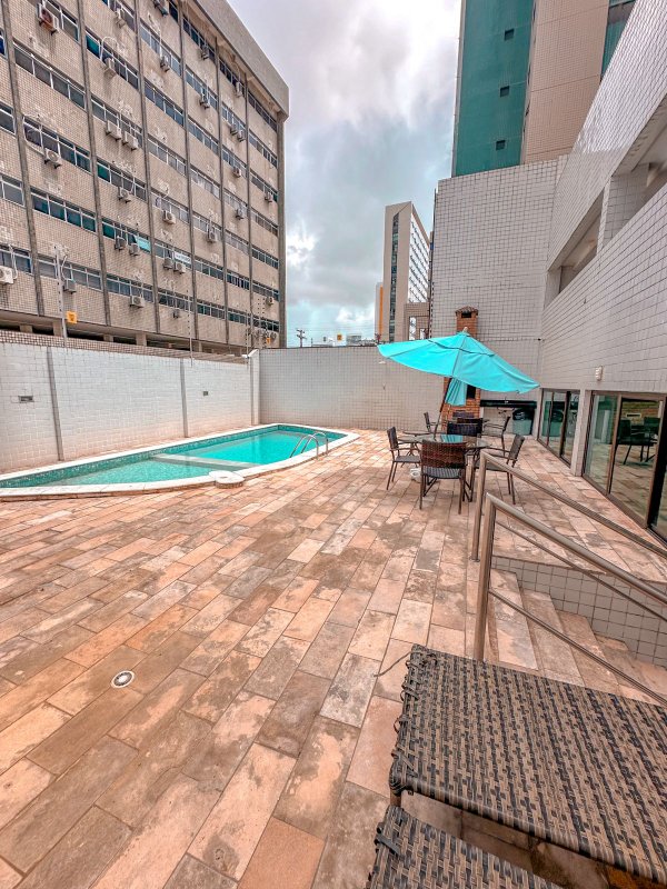 Apartamento para alugar com 3 quartos sendo 2 suítes, 94,30m² A partir de: R$ 3.501,00 Avenida Fernando Simões Barbosa Recife - 
