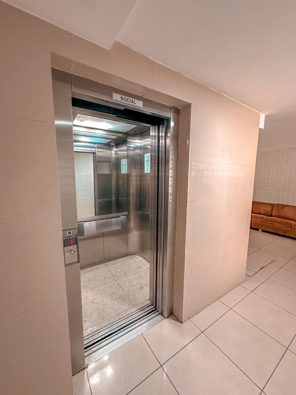 Apartamento para alugar com 3 quartos sendo 2 suítes, 94,30m² A partir de: R$ 3.501,00 Avenida Fernando Simões Barbosa Recife - 