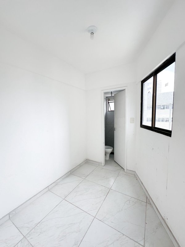 Apartamento para alugar com 3 quartos sendo 2 suítes, 94,30m² A partir de: R$ 3.501,00 Avenida Fernando Simões Barbosa Recife - 