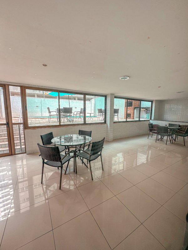 Apartamento para alugar com 3 quartos sendo 2 suítes, 94,30m² A partir de: R$ 3.501,00 Avenida Fernando Simões Barbosa Recife - 