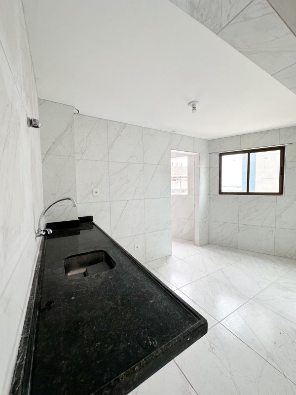 Apartamento para alugar com 3 quartos sendo 2 suítes, 94,30m² A partir de: R$ 3.501,00 Avenida Fernando Simões Barbosa Recife - 