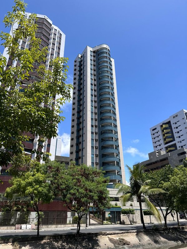 Apartamento para alugar com 3 suítes, 114,63 m² A partir de: R$ 4.033,00 Avenida Fernando Simões Barbosa Recife - 