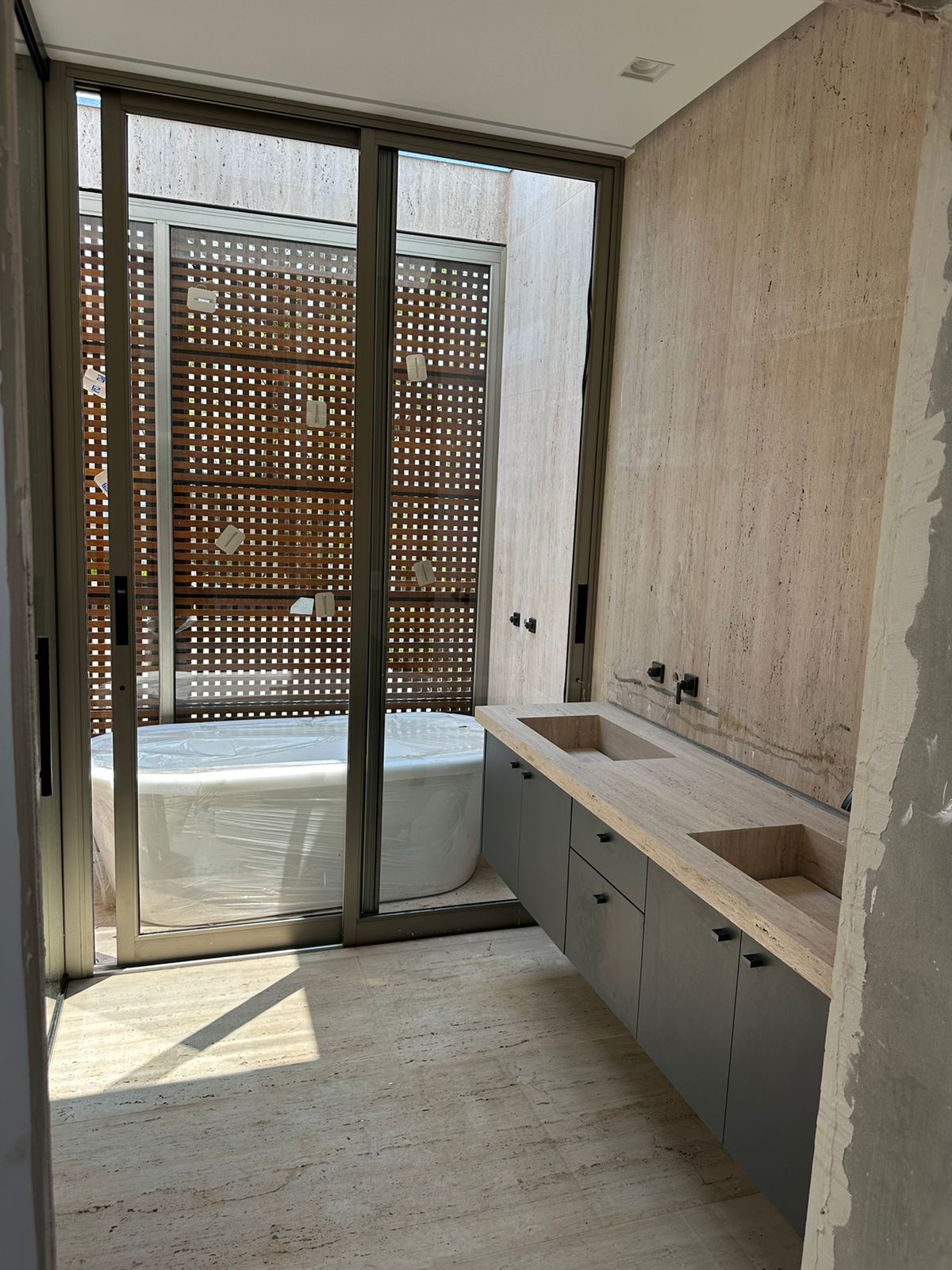 Casa com 5 dormit&oacute;rios &agrave; venda, 700 m&sup2; -Condom&iacute;nio  Lago Azul Golfe Clube - Ara&ccedil;oiaba/SP Rodovia Raposo Tavares  Araçoiaba da Serra - 