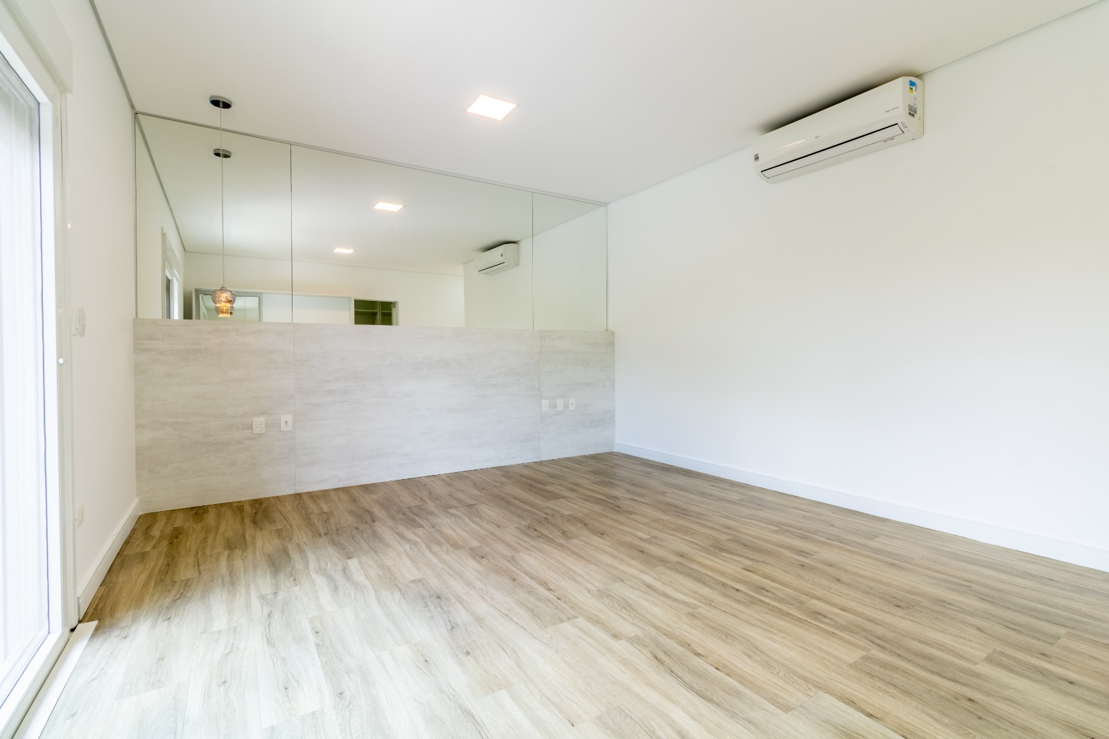 Casa com 4 dormit&oacute;rios &agrave; venda, 360 m&sup2; - Alphaville Nova Esplanada I - Votorantim SP Alameda Nova Zelândia Votorantim - 