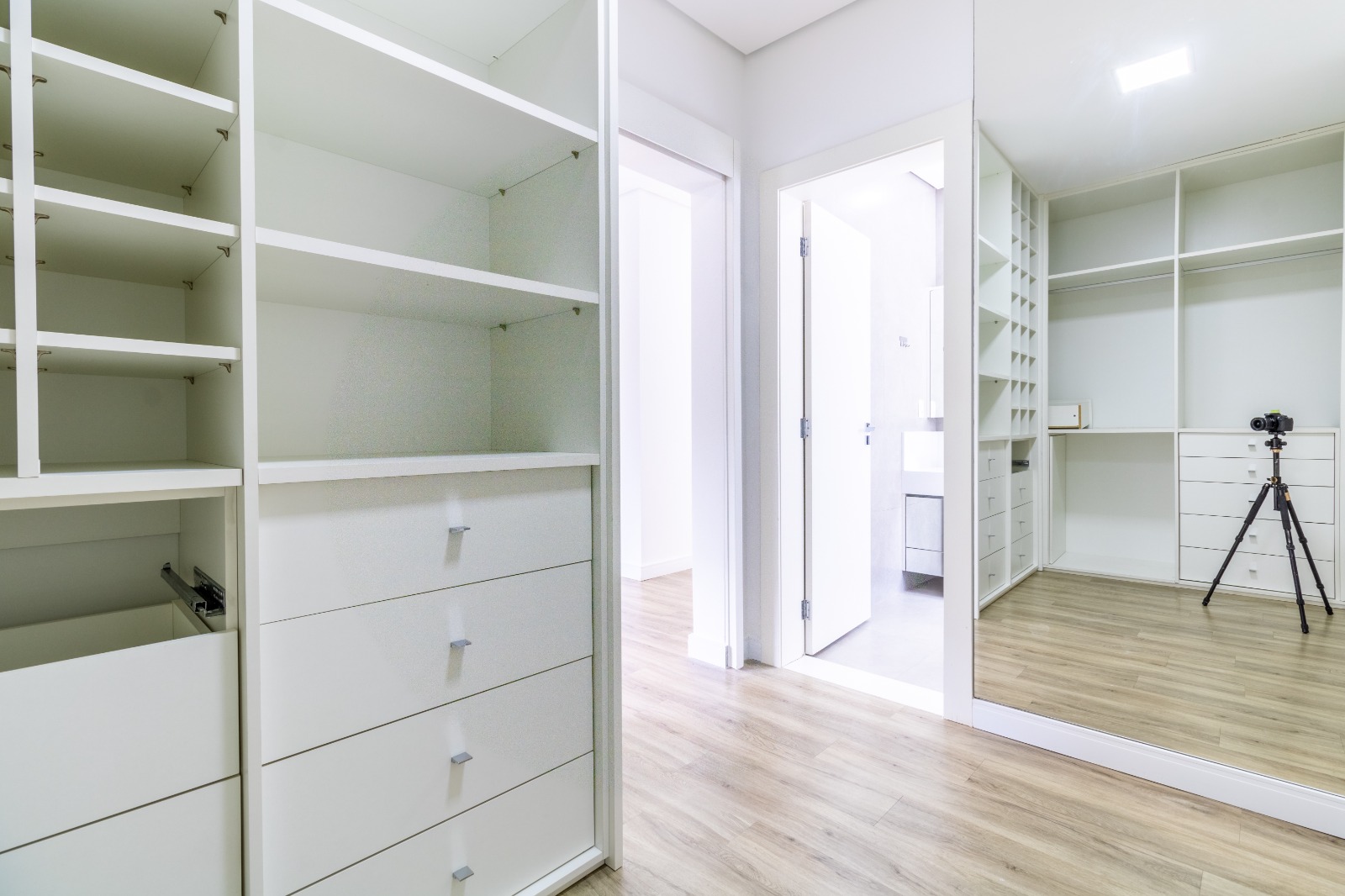 Casa com 4 dormit&oacute;rios &agrave; venda, 360 m&sup2; - Alphaville Nova Esplanada I - Votorantim SP Alameda Nova Zelândia Votorantim - 