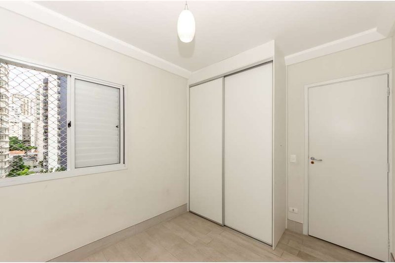 Apartamento na Santa Cecilia com 2 dormitórios 77m² rua conselheiro brotero São Paulo - 