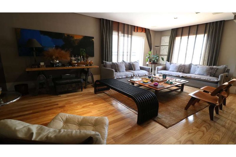Apartamento Duplex com 3 suítes 271m² Av Jose Galante São Paulo - 