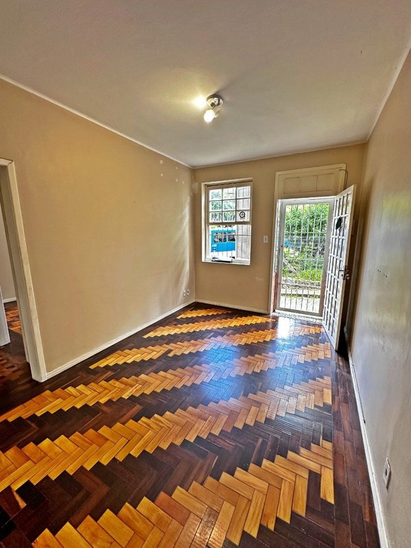 Apartamento térreo á 3 min do Av Assis Brasil Brasiliano Índio de Moraes Porto Alegre - 