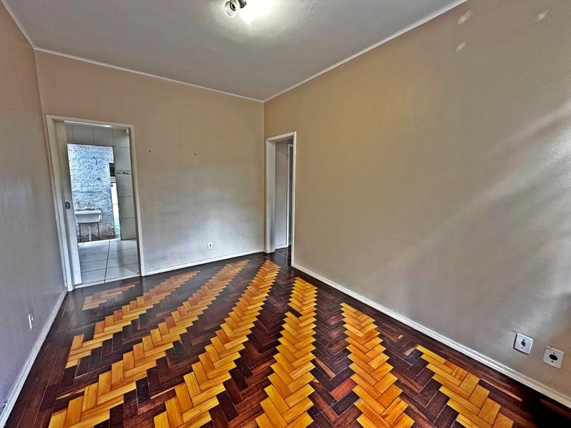 Apartamento térreo á 3 min do Av Assis Brasil Brasiliano Índio de Moraes Porto Alegre - 