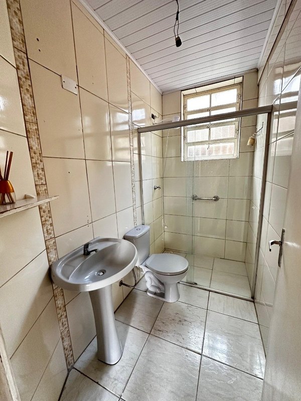 Apartamento térreo á 3 min do Av Assis Brasil Brasiliano Índio de Moraes Porto Alegre - 