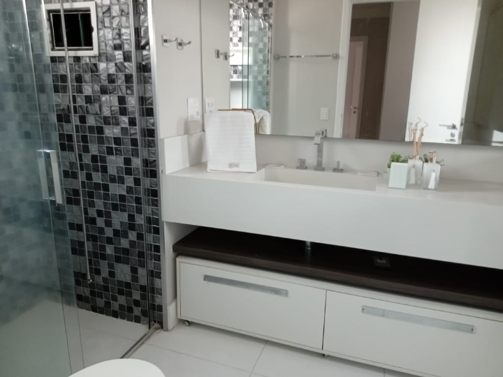 Apartamento com 190 m², 3 suítes, 3 vagas no Alto da Lapa Rua Mário Whately São Paulo - 