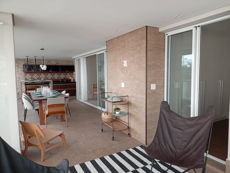 Apartamento com 190 m², 3 suítes, 3 vagas no Alto da Lapa Rua Mário Whately São Paulo - 