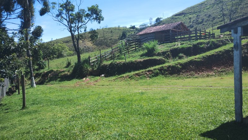 Sítio 5.6 hectares em São José dos Campos, São Paulo - São José dos Campos - 