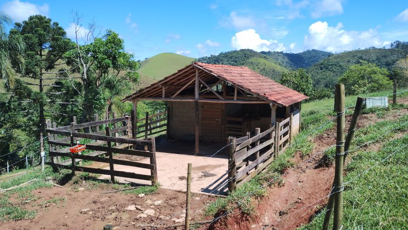 Sítio 5.6 hectares em São José dos Campos, São Paulo - São José dos Campos - 