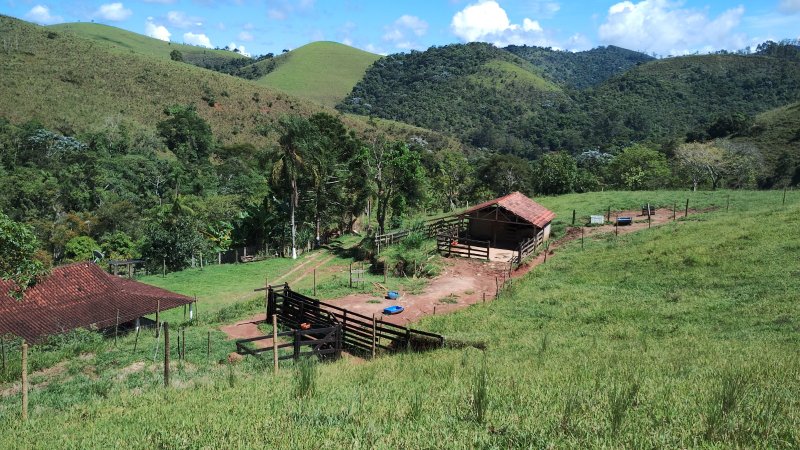 Sítio 5.6 hectares em São José dos Campos, São Paulo - São José dos Campos - 