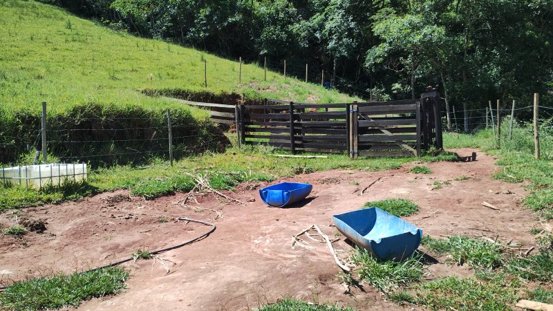 Sítio 5.6 hectares em São José dos Campos, São Paulo - São José dos Campos - 