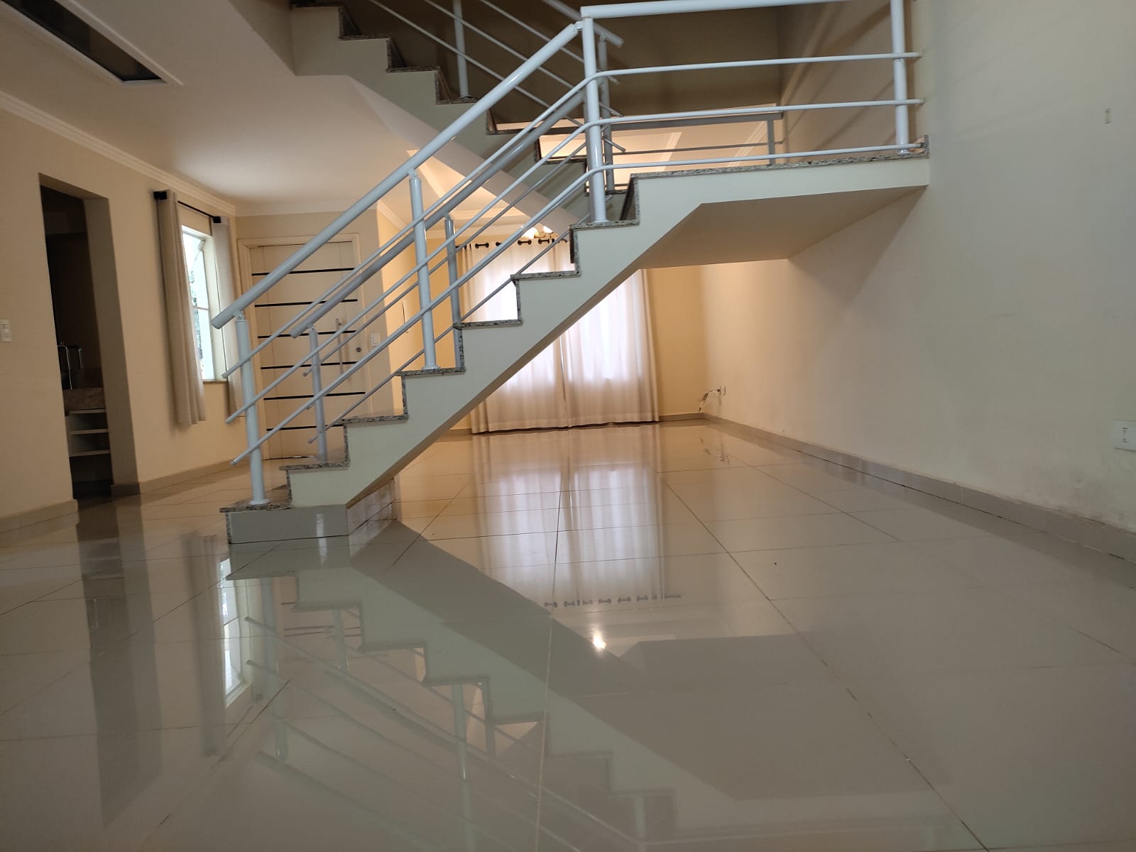 Casa com 3 dormit&oacute;rios &agrave; venda,347 m&sup2; -Condom&iacute;nio Lago da Serra -Ara&ccedil;oiaba da Serra-SP Alameda Bromélias  Araçoiaba da Serra - 