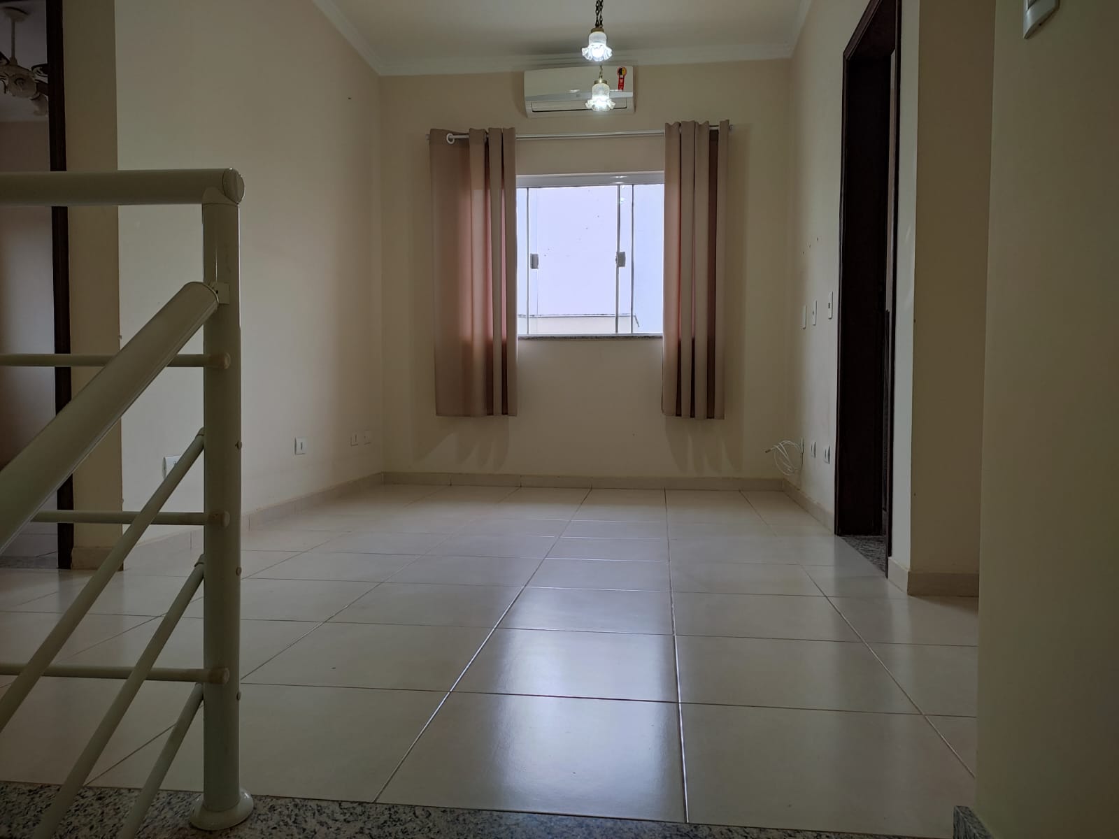 Casa com 3 dormit&oacute;rios &agrave; venda,347 m&sup2; -Condom&iacute;nio Lago da Serra -Ara&ccedil;oiaba da Serra-SP Alameda Bromélias  Araçoiaba da Serra - 