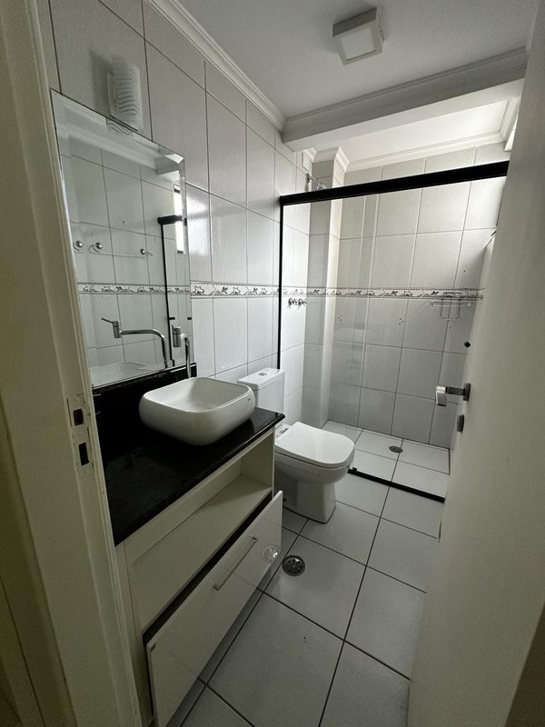 Apartamento à venda com 03 dormitórios, 02 banheiros sendo 01 suíte e 01 vaga de garagem Rua Vergueiro São Paulo - 