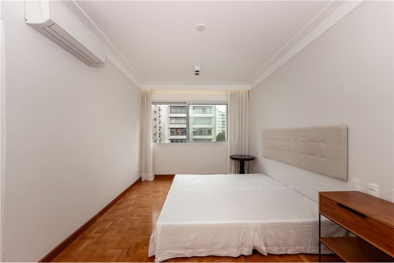 Apartamento no Itaim Bibi com 2 suítes 198m² Urimonduba São Paulo - 