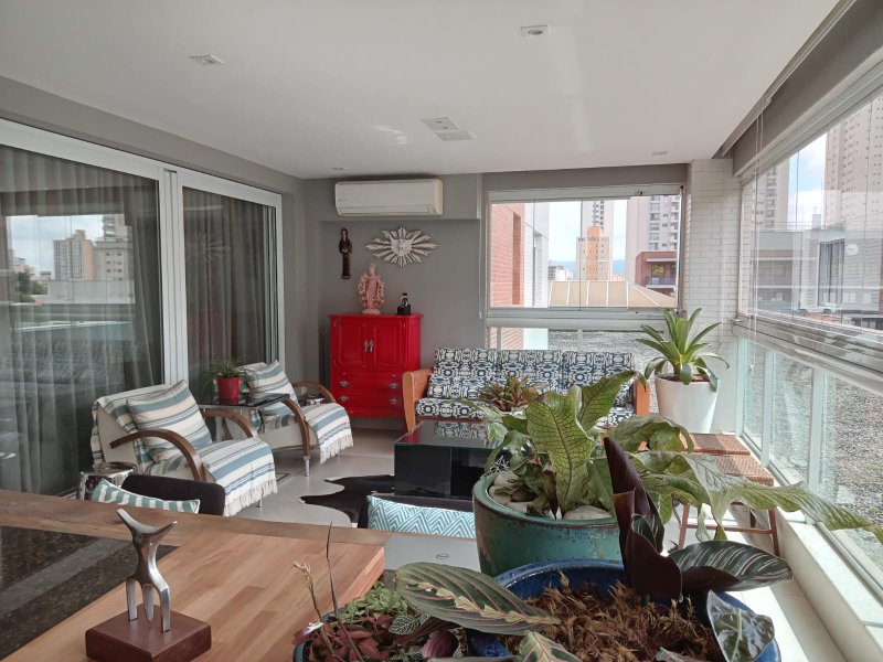 Apartamento com 190 m² - 3 suítes, varanda gourmet - Vila Romana Rua Marco Aurélio São Paulo - 
