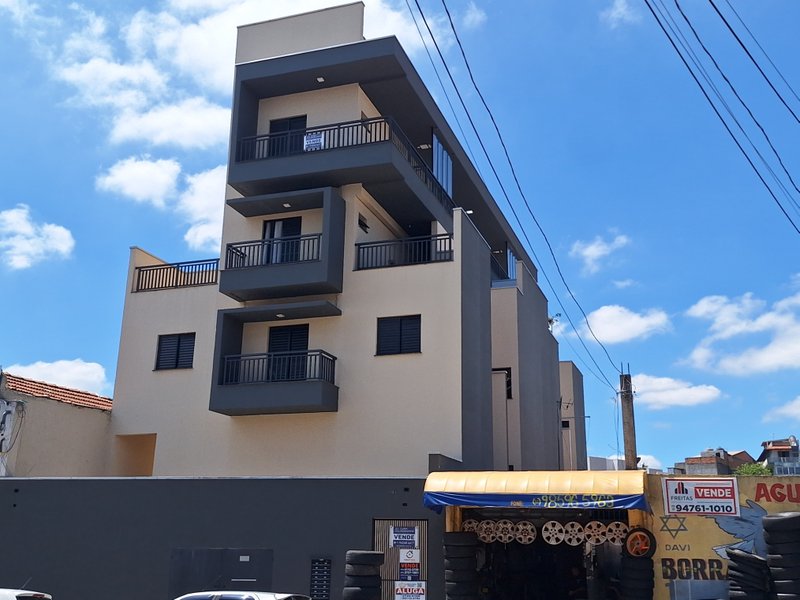 Apartamento à venda pronto para morar com 2 dormitórios em Arthur Alvim! Rua Maciel Monteiro São Paulo - Fachada