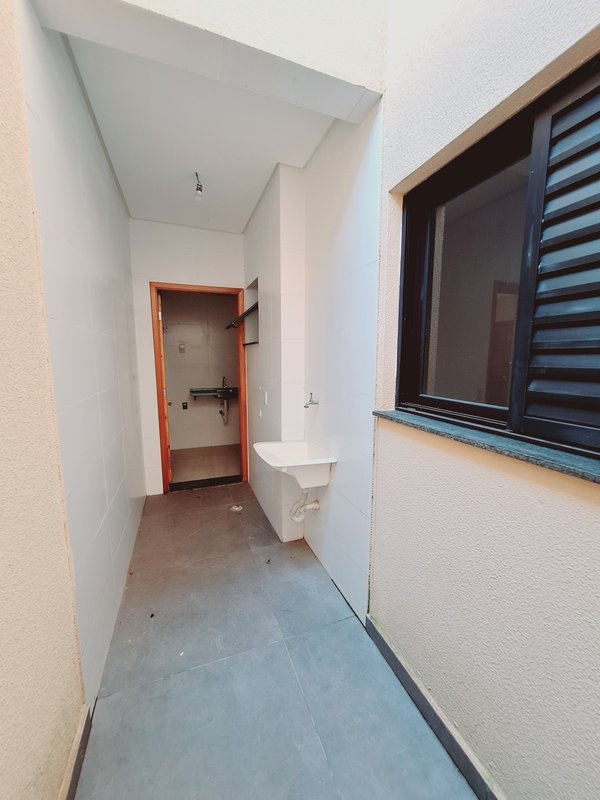 Apartamento à venda pronto para morar com 2 dormitórios em Arthur Alvim! Rua Maciel Monteiro São Paulo - Unidade 3 - 1° subsolo