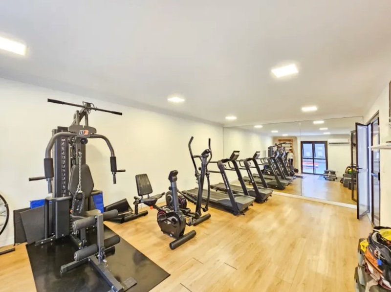 ALUGA OU VENDE COBERTURA 187m2 - ALTO PADRÃO - MOEMA SP Avenida Jurema São Paulo - 