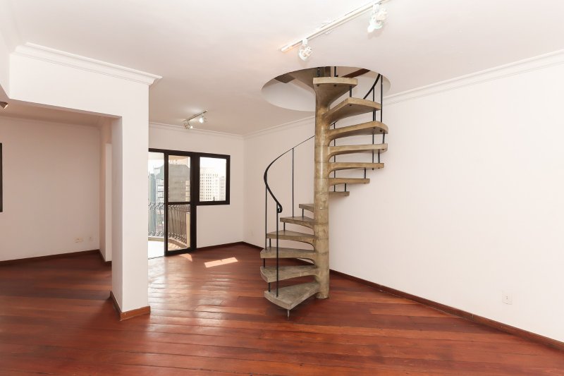 ALUGA OU VENDE COBERTURA 187m2 - ALTO PADRÃO - MOEMA SP Avenida Jurema São Paulo - 