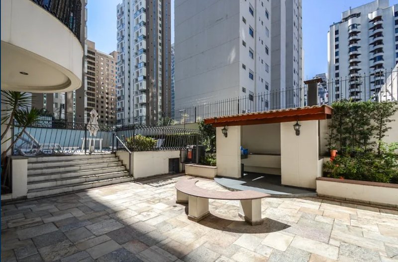 ALUGA OU VENDE COBERTURA 187m2 - ALTO PADRÃO - MOEMA SP Avenida Jurema São Paulo - 