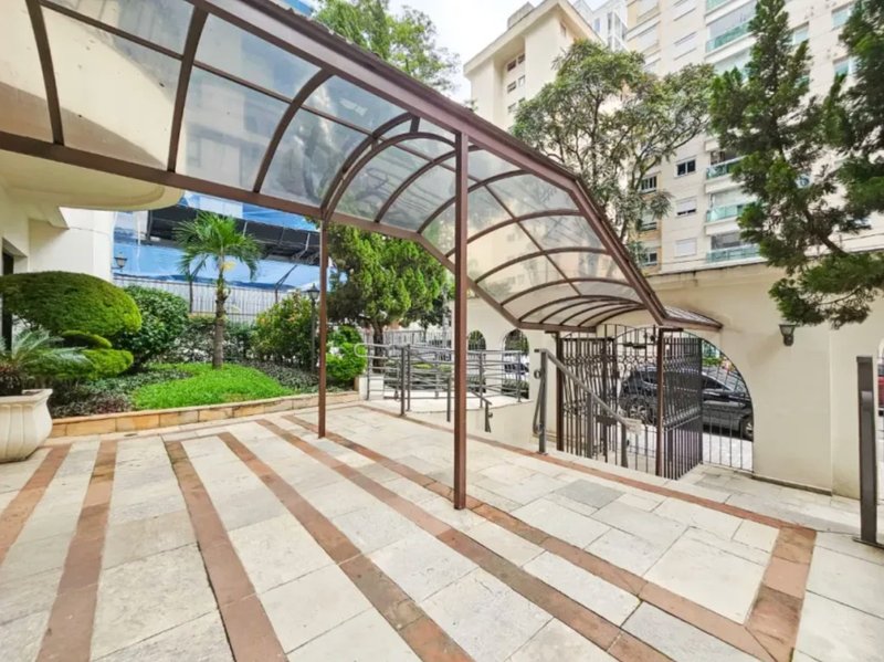 ALUGA OU VENDE COBERTURA 187m2 - ALTO PADRÃO - MOEMA SP Avenida Jurema São Paulo - 