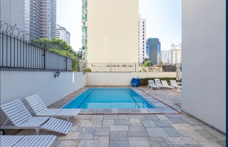 ALUGA OU VENDE COBERTURA 187m2 - ALTO PADRÃO - MOEMA SP Avenida Jurema São Paulo - 