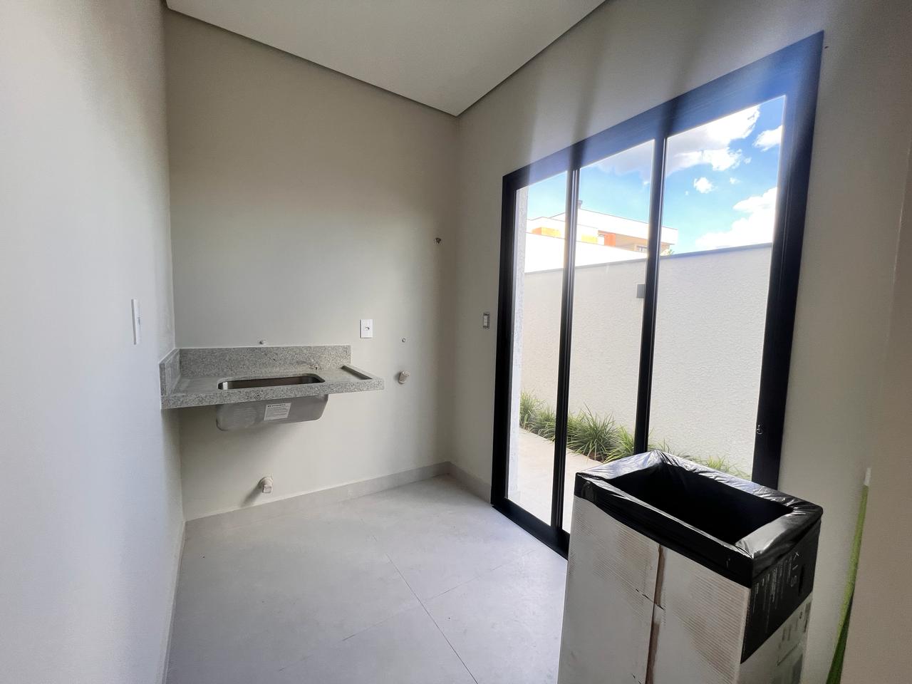 Casa com 3 dormit&oacute;rios &agrave; venda, 294 m&sup2; - Alphaville Nova Esplanada III - Votorantim SP Alameda Nova Zelândia Votorantim - 