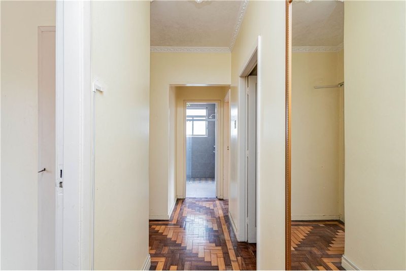 Apartamento de 133m² com 3 dormitórios na Av. Des. André da Rocha Desembargador André da Rocha Porto Alegre - 