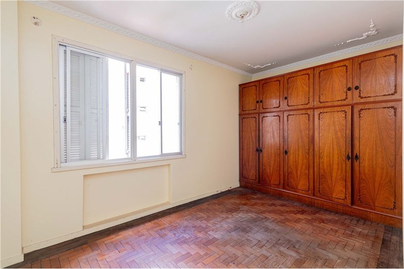 Apartamento de 133m² com 3 dormitórios na Av. Des. André da Rocha Desembargador André da Rocha Porto Alegre - 