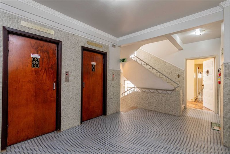 Apartamento de 133m² com 3 dormitórios na Av. Des. André da Rocha Desembargador André da Rocha Porto Alegre - 