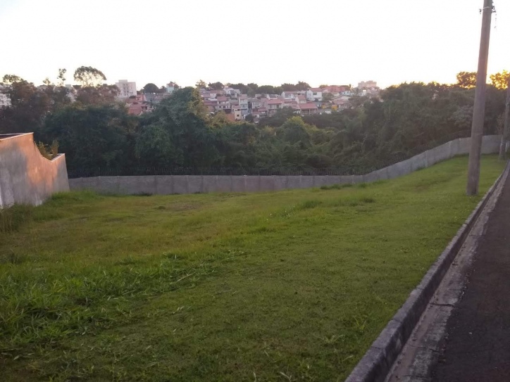 Terreno &agrave; venda, 540m&sup2;- Condom&iacute;nio Village Vert-Soracaba-SP Rua Milton Leite Oliveira Sorocaba - 