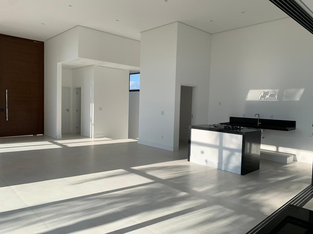 Casa com 3 dormit&oacute;rios &agrave; venda, 244 m&sup2; - Alphaville Nova Esplanada IV-Votorantim-SP Alameda Nova Zelândia Votorantim - 