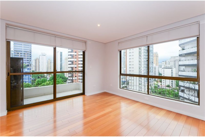 Apartamento em Moema com 3 suítes 171m² Juriti São Paulo - 